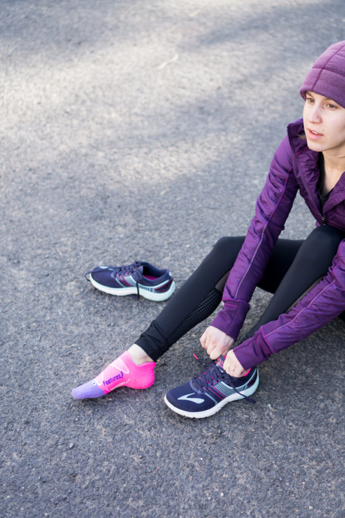 feetures running socks